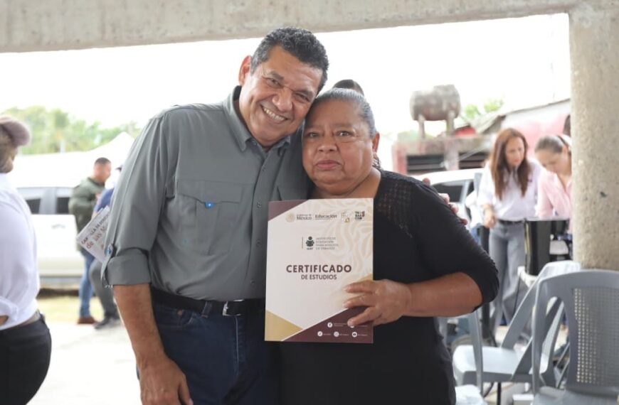 Gobierno del Pueblo atiende y escucha a las familias jalapanecas