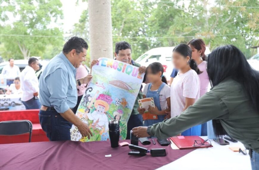 Javier May atiende y da soluciones al pueblo de Tenosique; visita número 18 al municipio fronterizo