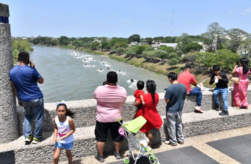 Crónica: Familias vuelven a las riberas del Grijalva a disfrutar la Gran Carrera Motonáutica