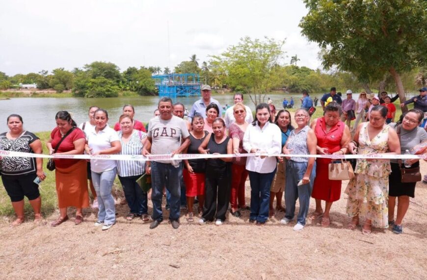Inaugura Yolanda Osuna nueva línea de conducción de agua para habitantes de Aztlán Cuarta Sección