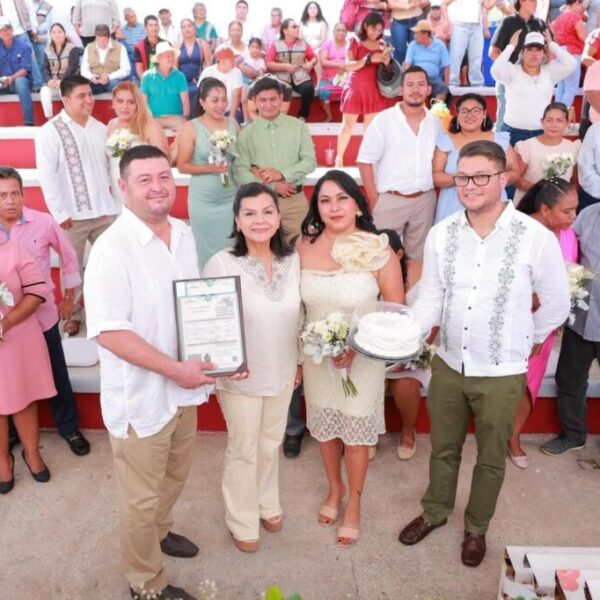 Lleva Yolanda Osuna atención en territorio a Villa Macultepec con programa Centro +Cerca