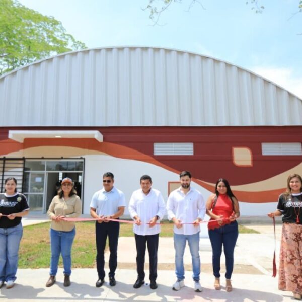 Inaugura Javier May infraestructura deportiva y subestación eléctrica en Nacajuca