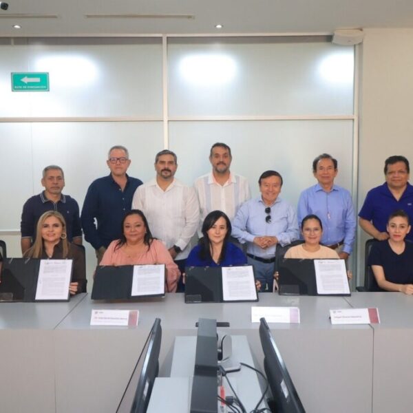 Firma Salud y Clínicas Particulares Convenio de Colaboración con el Centro Estatal de Hemoterapia