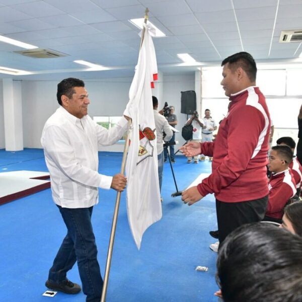 Abandera Javier May a delegación tabasqueña que participará en Paralimpiada Nacional Conade 2026