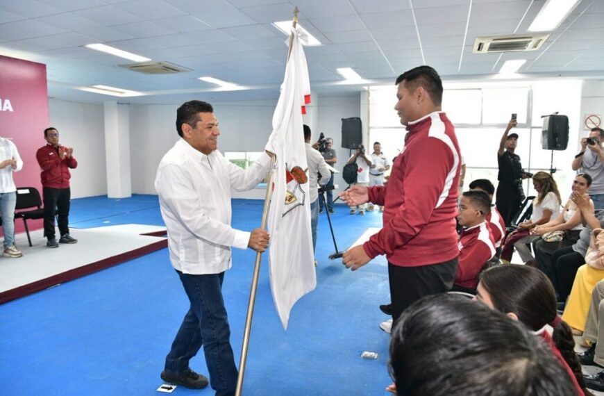 Abandera Javier May a delegación tabasqueña que participará en Paralimpiada Nacional Conade 2026
