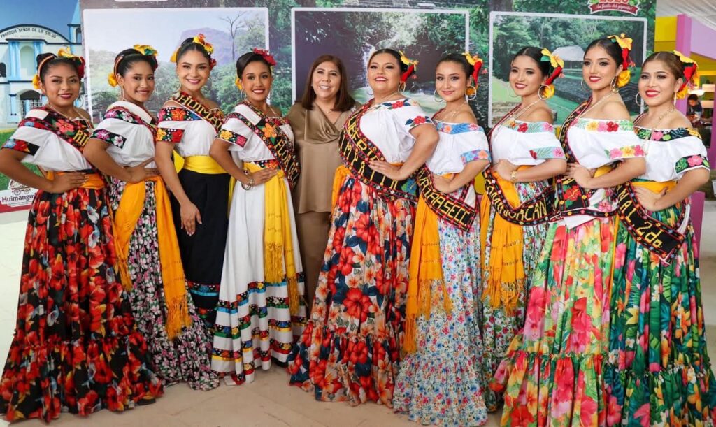 Inaugura alcaldesa Mari Luz Velázquez Jiménez la Feria Huimanguillo 2026, “La Fiesta del Gigante”