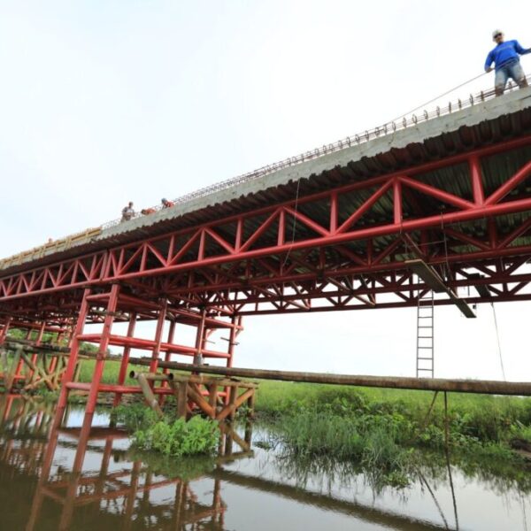 El puente de los Vernet vino a resolver un añejo problema en Macuspana