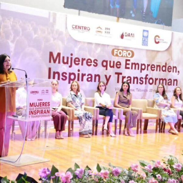 Inaugura Yolanda Osuna el Foro “Mujeres que Emprenden, Inspiran y Transforman”