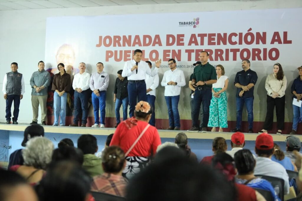 En Cárdenas hemos avanzado y superado años de abandono, afirma Javier May al encabezar audiencias públicas comunitarias
