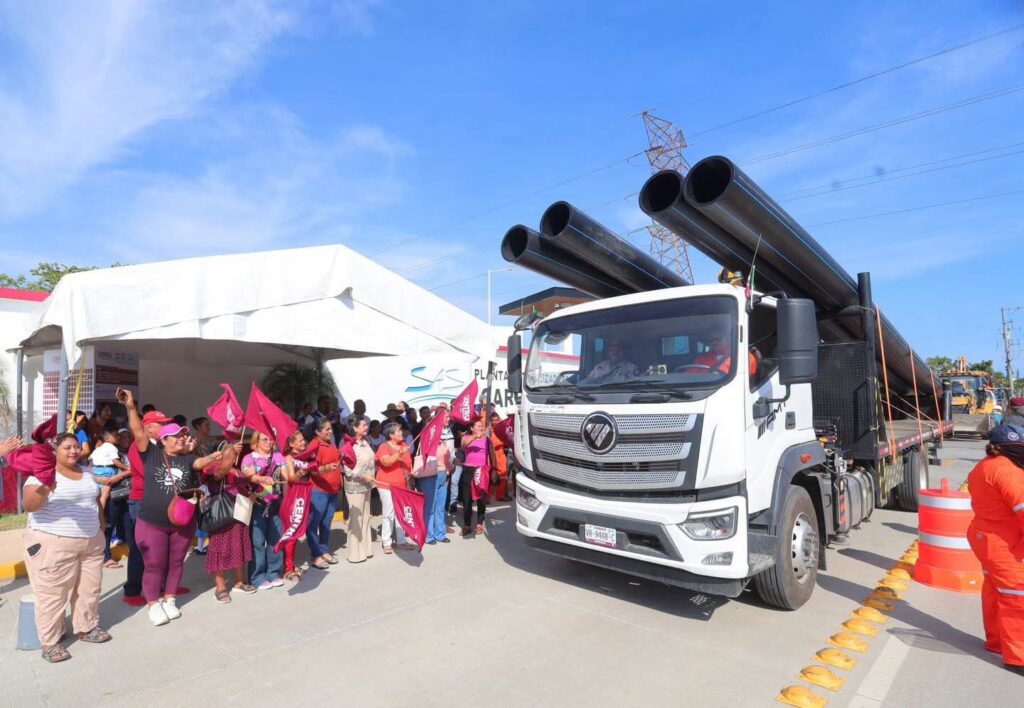 Da Yolanda Osuna inicio a la construcción del circuito de agua potable Emiliano Zapata-Anacleto Canabal